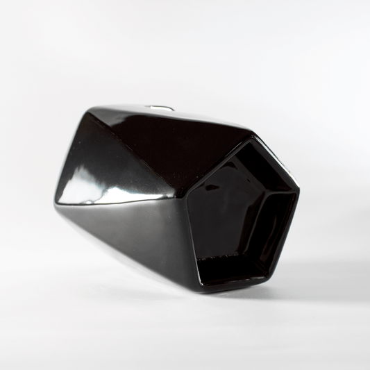 brule-parfum-luxe-contemporain-céramique-noir-brillant