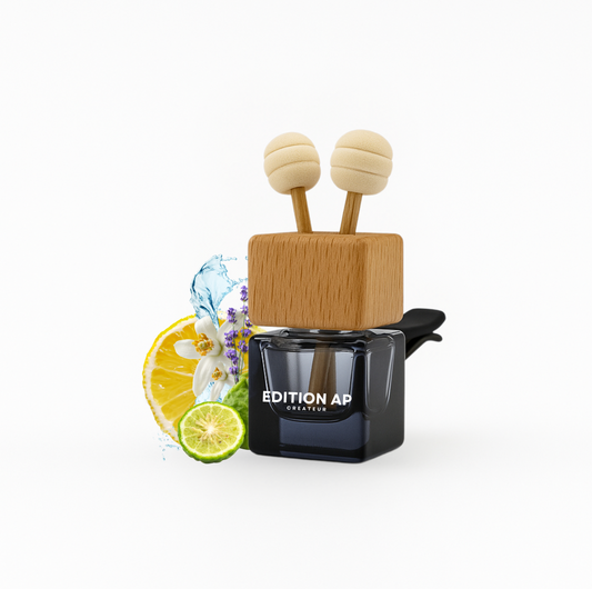 Diffuseur de parfum voiture Portofino, capturant l’essence de la Riviera italienne avec des notes fraîches de Néroli, lavande ensoleillée et une touche chaleureuse d’ambre. Une fragrance élégante et vivifiante, parfaite pour un voyage sensoriel au quotidien.
